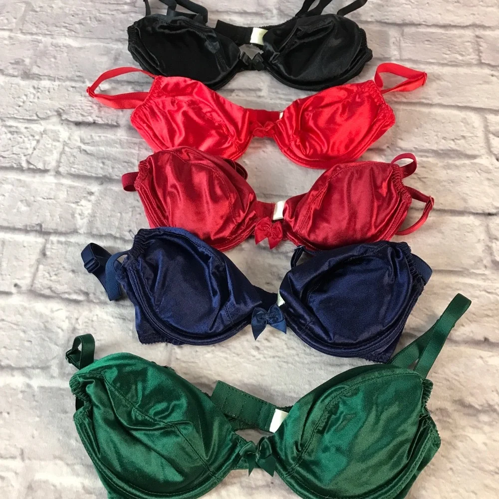 New Victoria’s Secret Miracle Satin Bra Poinsettia Red‎ NOOP